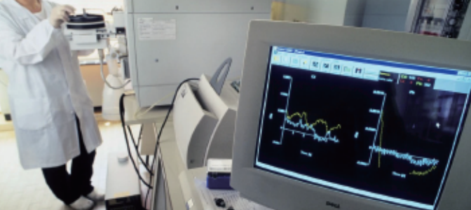 Ultra performance liquid chromatography chamber